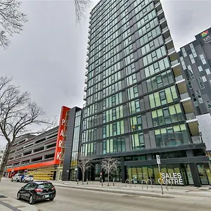 cozy-skyline-entire-condo-in-downtown-across-mts.winnipeg-hotels.net/
