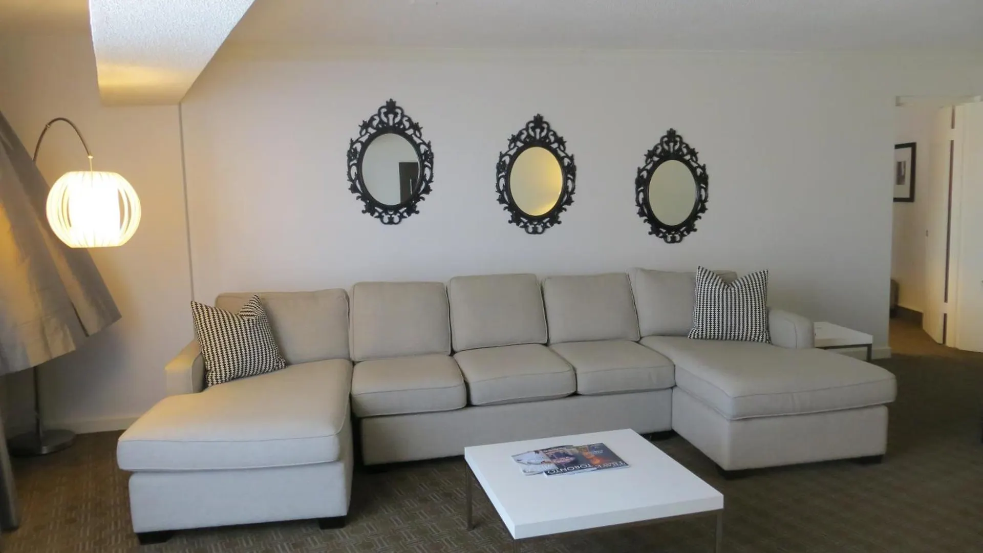 ***  Toronto Don Valley Hotel And Suites Canada