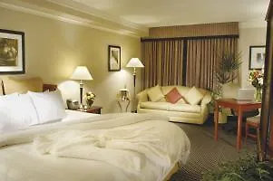 Toronto Don Valley Hotel And Suites
