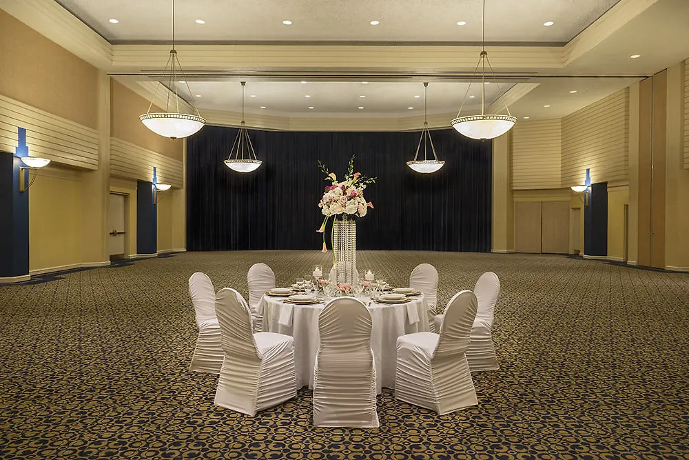 Toronto Don Valley Hotel And Suites