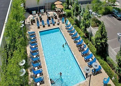Toronto Don Valley Hotel And Suites