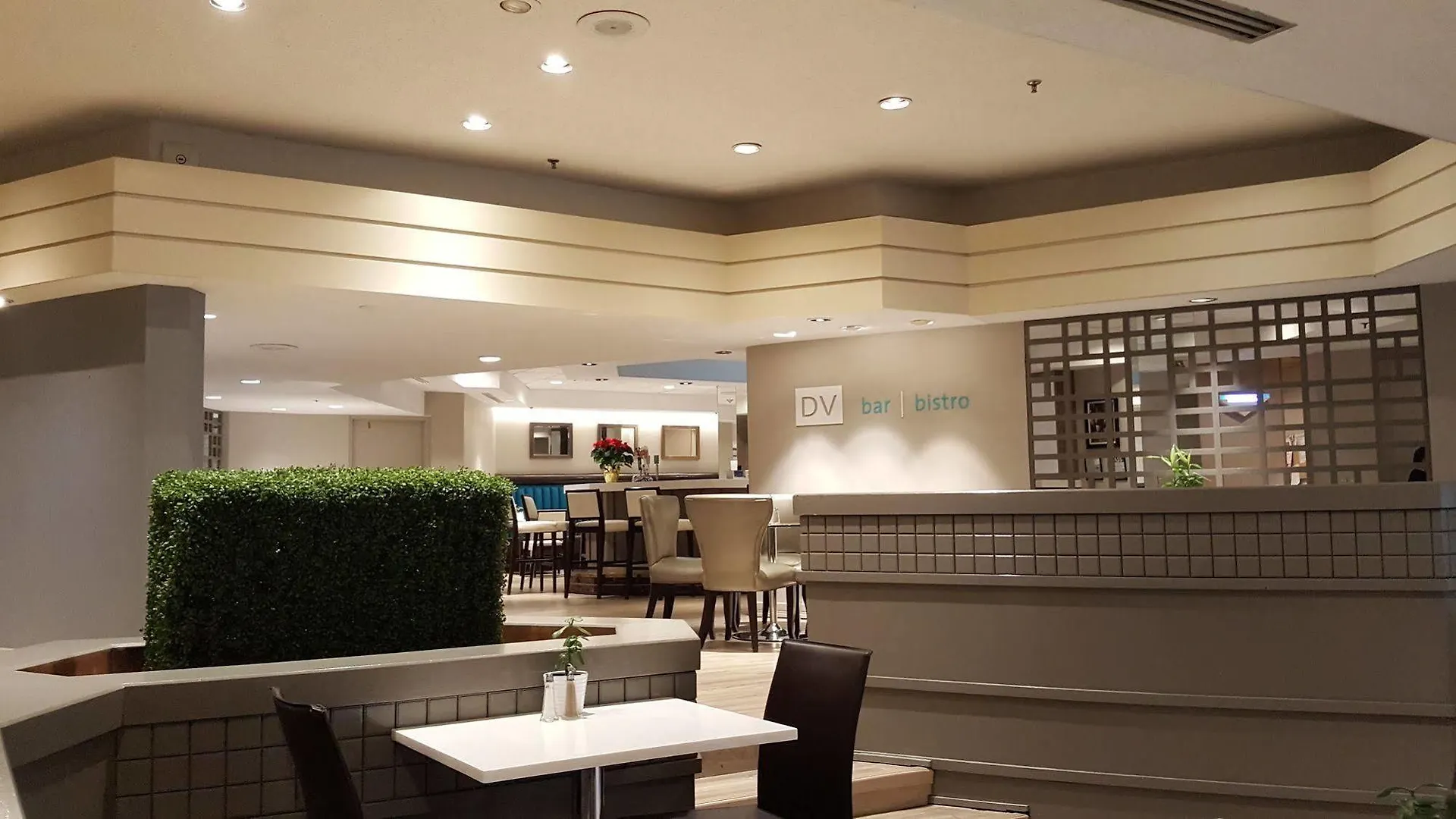 Toronto Don Valley Hotel And Suites