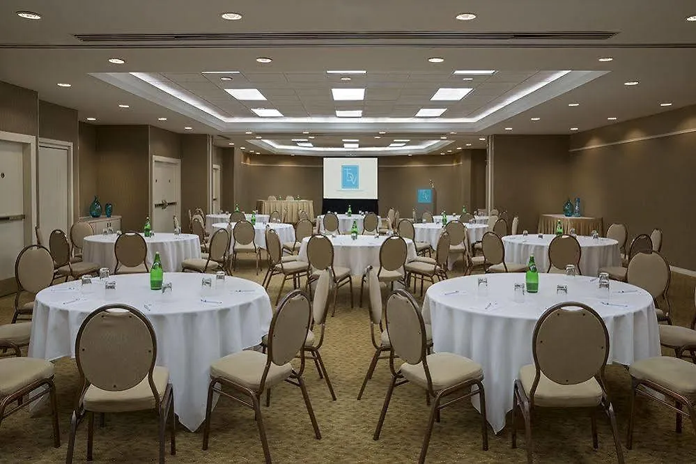 Toronto Don Valley Hotel And Suites