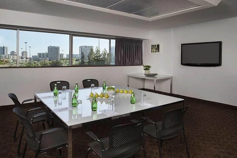 Toronto Don Valley Hotel And Suites