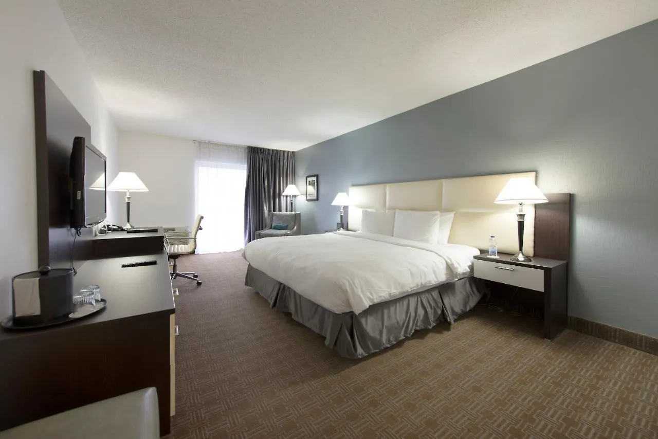 Toronto Don Valley Hotel And Suites