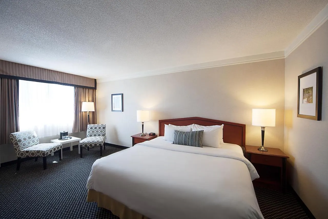Toronto Don Valley Hotel And Suites
