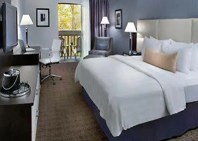 Toronto Don Valley Hotel And Suites 3*,  Canada