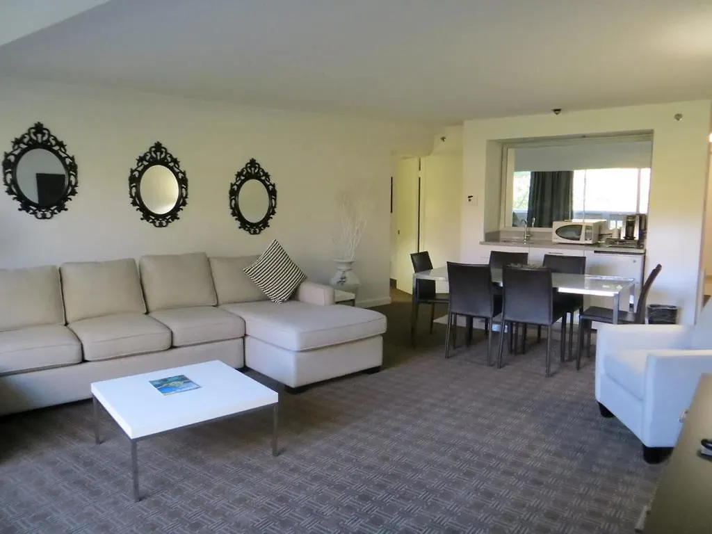 Toronto Don Valley Hotel And Suites