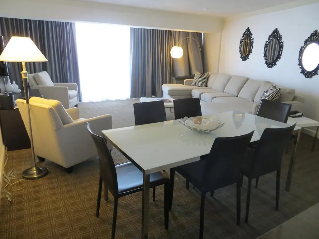 ***  Toronto Don Valley Hotel And Suites Canada