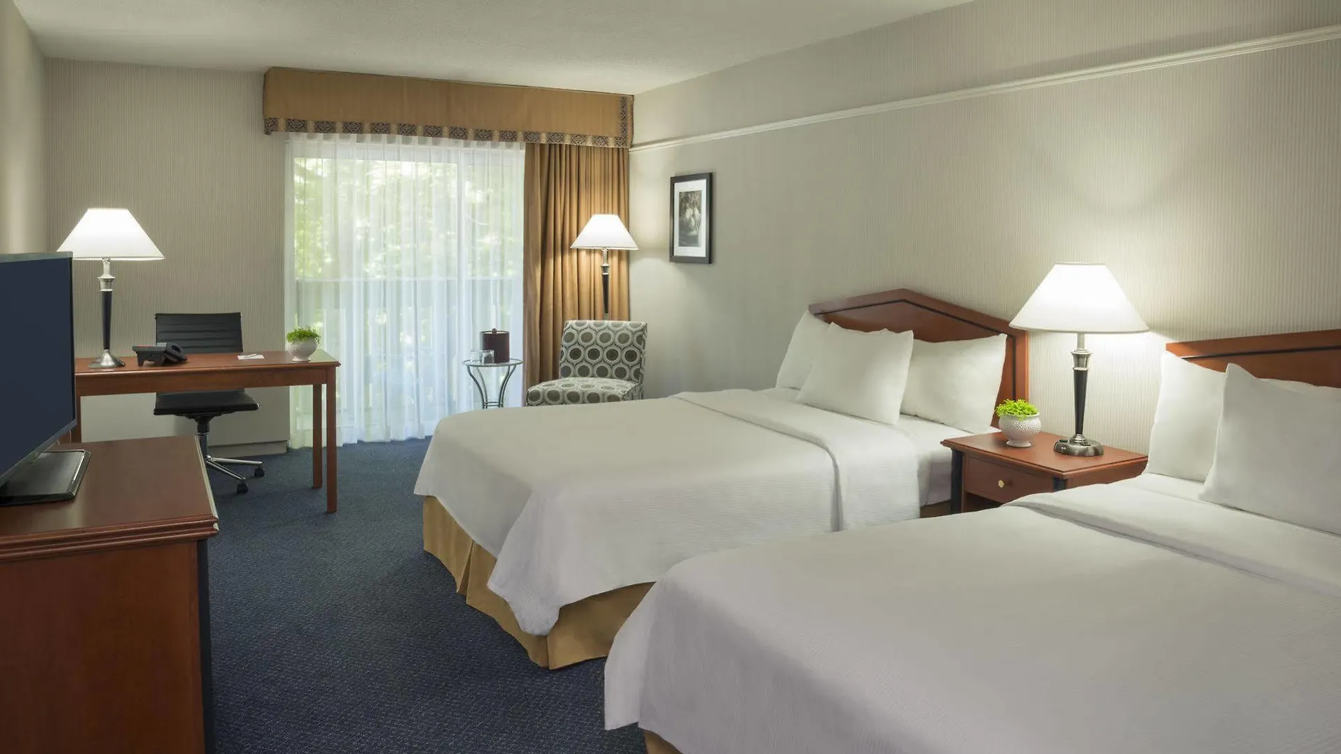 Toronto Don Valley Hotel And Suites