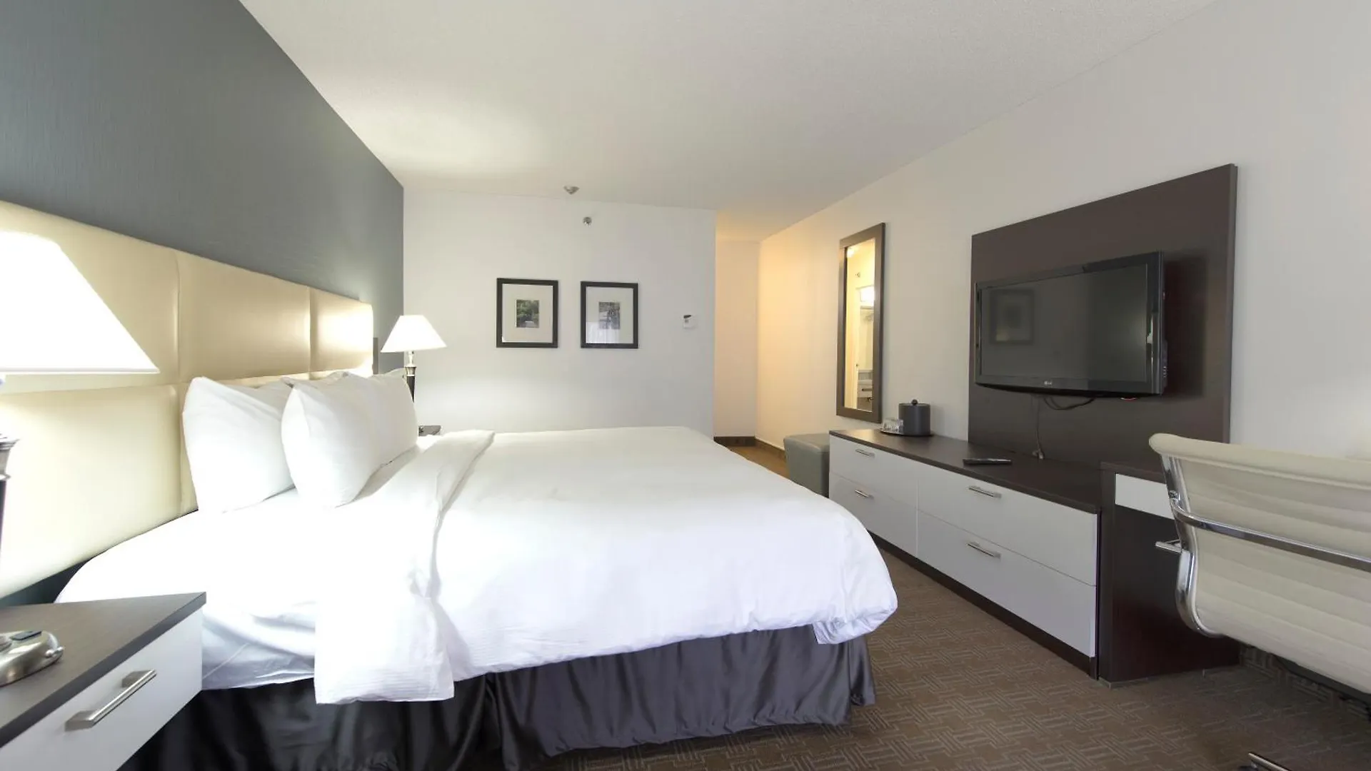 Toronto Don Valley Hotel And Suites Canada